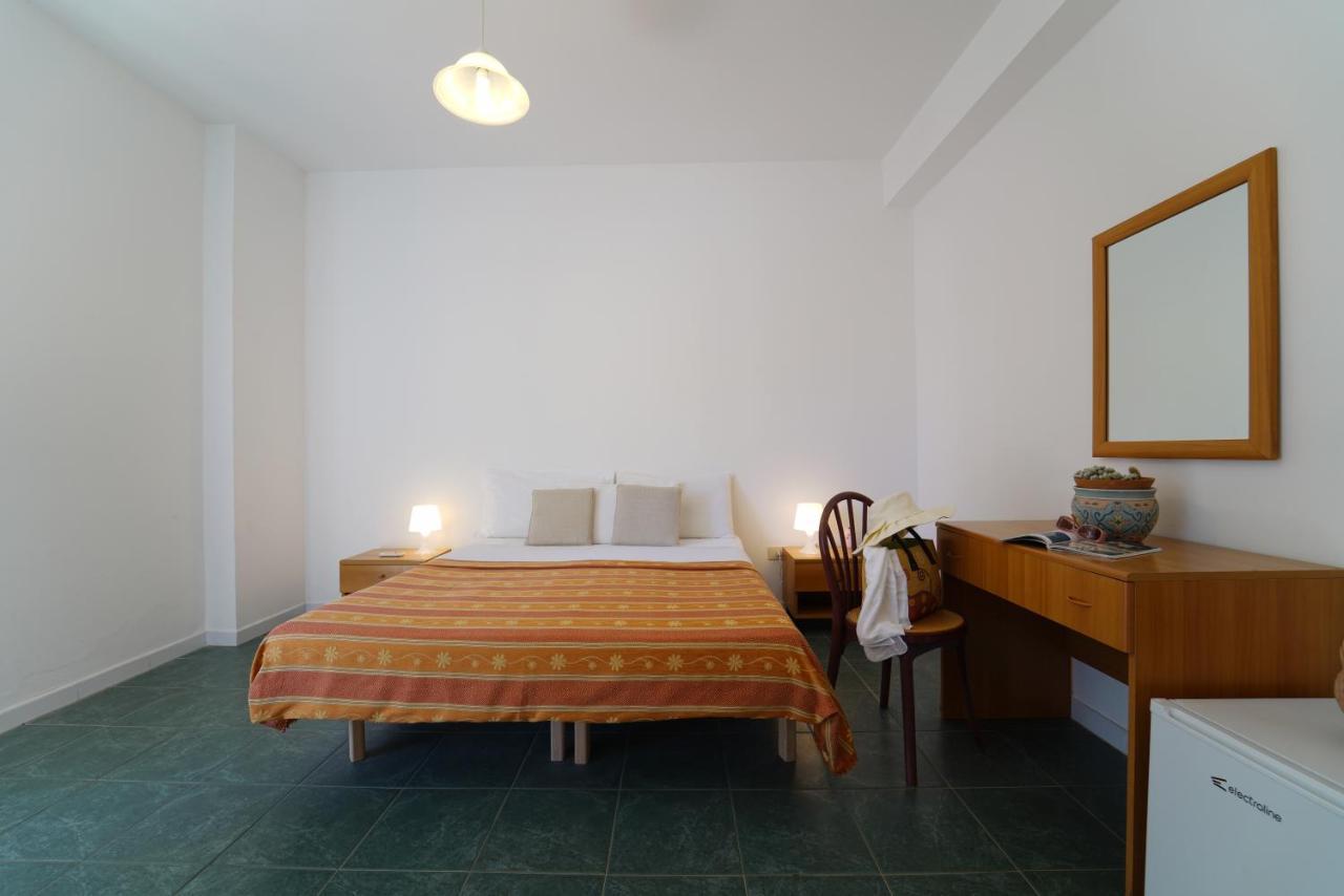 קאפו ואטיצ'אנו Europa Rooms And Restaurant מראה חיצוני תמונה