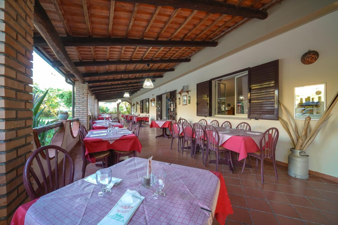 קאפו ואטיצ'אנו Europa Rooms And Restaurant מראה חיצוני תמונה