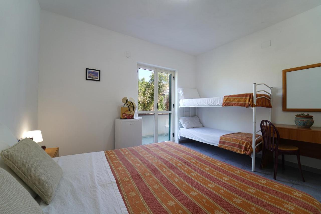 קאפו ואטיצ'אנו Europa Rooms And Restaurant מראה חיצוני תמונה