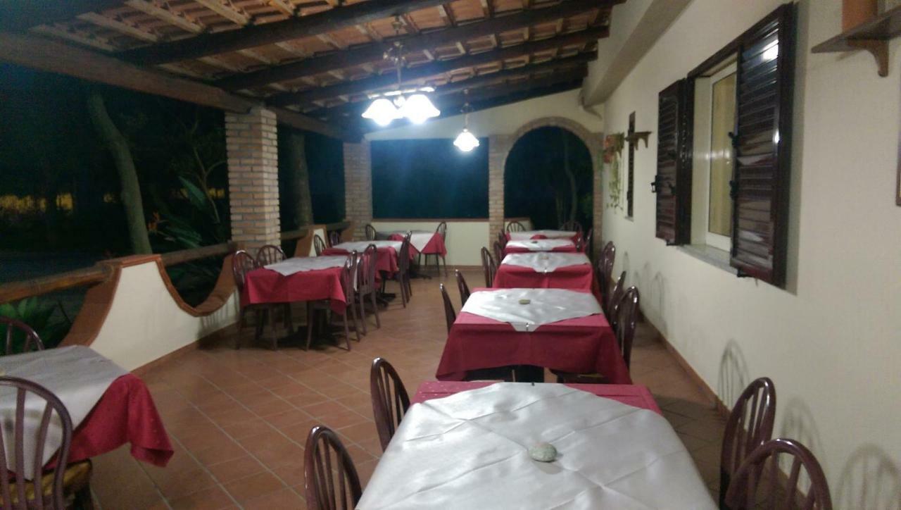 קאפו ואטיצ'אנו Europa Rooms And Restaurant מראה חיצוני תמונה